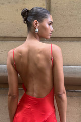 Kamala Düşük Sırtlı Saten Uzun Elbise - Kırmızı