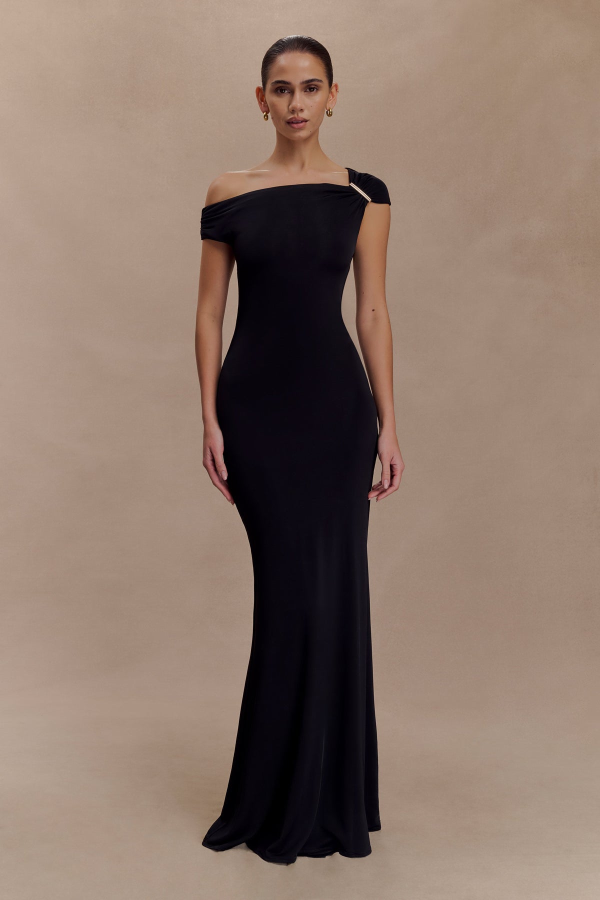 Kinsley Slinky Uzun Elbise (Donanımlı) - Siyah